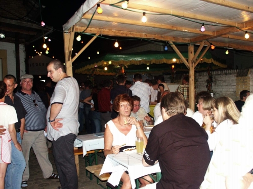 Weinfest-Buergertreff-2003-04.jpg