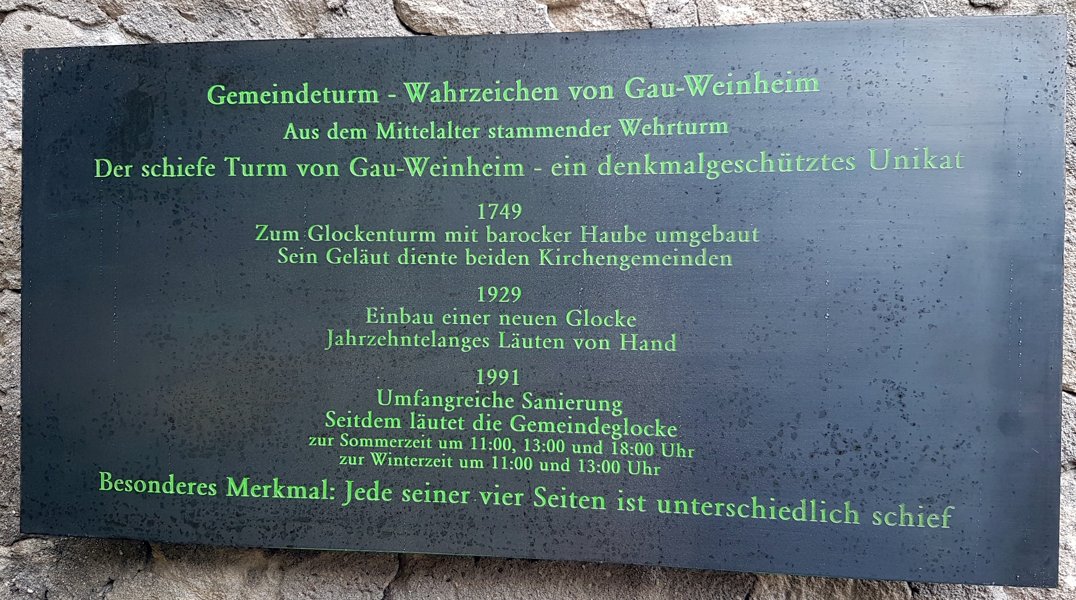 Gemeindeturm Gau-Weinheim Texttafel